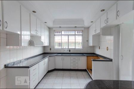 Casa à venda com 640m², 4 quartos e 2 vagasCozinha