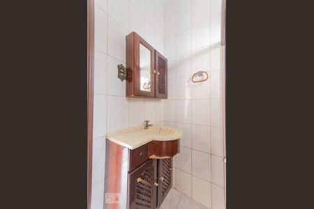 Casa à venda com 640m², 4 quartos e 2 vagasBanheiro 2