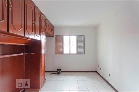 Casa à venda com 640m², 4 quartos e 2 vagasSuíte