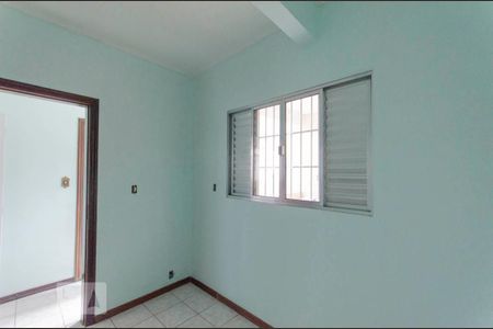 Casa à venda com 640m², 4 quartos e 2 vagasQuarto de Serviço