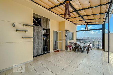 Apartamento à venda com 189m², 3 quartos e 3 vagasVaranda