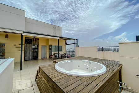 Apartamento à venda com 189m², 3 quartos e 3 vagasVaranda