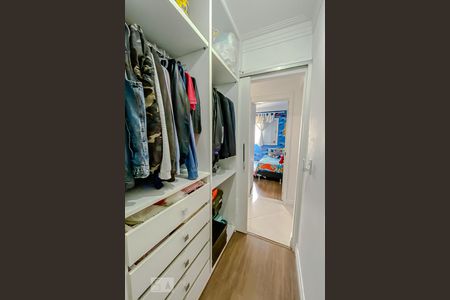 Apartamento à venda com 189m², 3 quartos e 3 vagasCloset