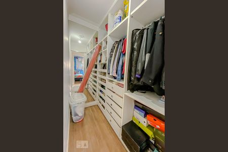 Apartamento à venda com 189m², 3 quartos e 3 vagasCloset