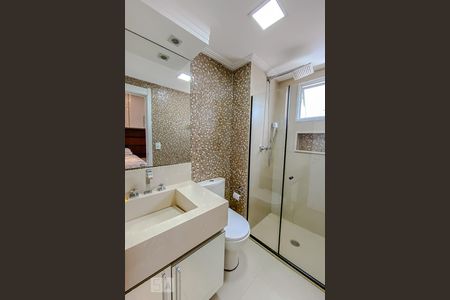 Apartamento à venda com 189m², 3 quartos e 3 vagasBanheiro da Suite