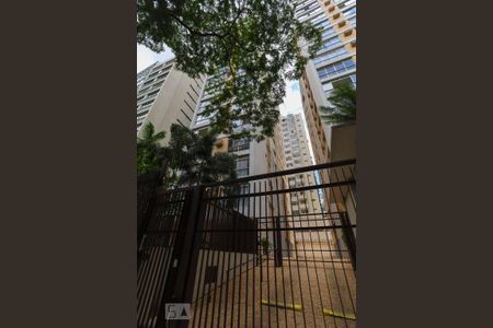 Apartamento para alugar com 260m², 3 quartos e 2 vagasFachada