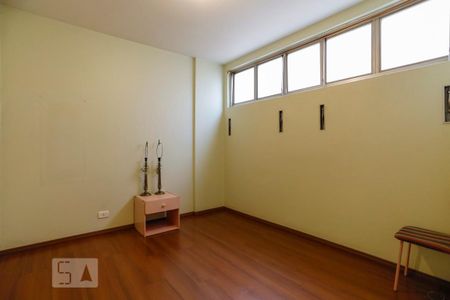 Apartamento para alugar com 260m², 3 quartos e 2 vagasQuarto de Serviço