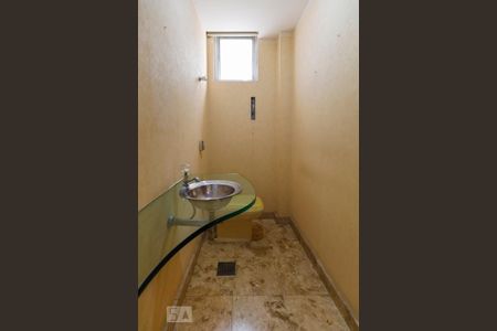 Apartamento para alugar com 260m², 3 quartos e 2 vagasLavabo