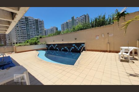 Apartamento para alugar com 40m², 2 quartos e sem vagaÁrea comum - Piscina