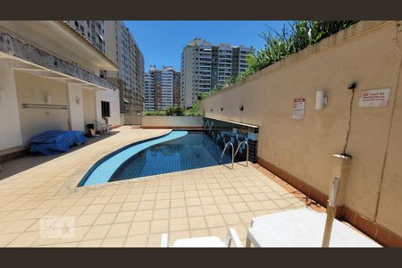 Apartamento para alugar com 40m², 2 quartos e sem vagaÁrea comum - Piscina