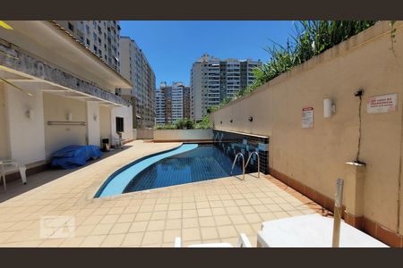 Apartamento para alugar com 40m², 2 quartos e sem vagaÁrea comum - Piscina
