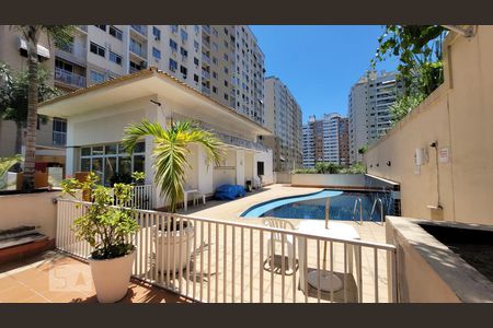 Apartamento para alugar com 40m², 2 quartos e sem vagaÁrea comum - Piscina