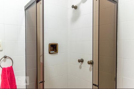 Casa à venda com 200m², 3 quartos e 3 vagasBanheiro