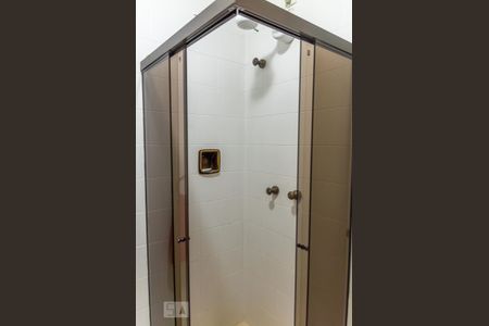 Casa à venda com 200m², 3 quartos e 3 vagasBanheiro