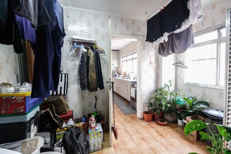 Apartamento à venda com 120m², 4 quartos e 2 vagas Apartamento à venda com 120m², 4 quartos e 2 vagasÁrea de serviço