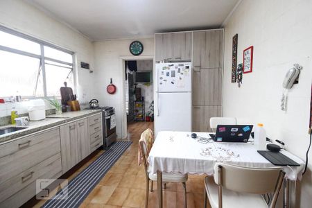 Apartamento à venda com 120m², 4 quartos e 2 vagas Apartamento à venda com 120m², 4 quartos e 2 vagasCozinha