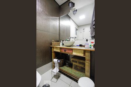 Apartamento à venda com 120m², 4 quartos e 2 vagas Apartamento à venda com 120m², 4 quartos e 2 vagasBanheiro 2