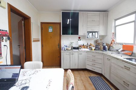 Apartamento à venda com 120m², 4 quartos e 2 vagas Apartamento à venda com 120m², 4 quartos e 2 vagasCozinha