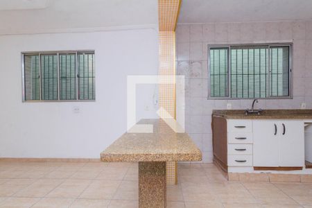 Sala de casa para alugar com 2 quartos, 75m² em Jardim Danfer, São Paulo