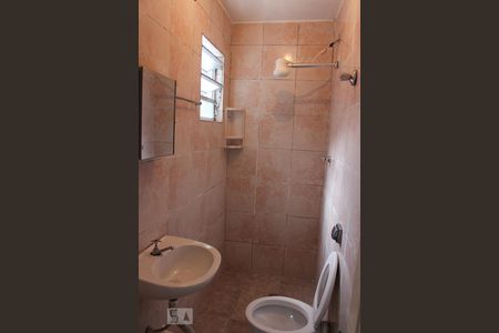 Banheiro de casa para alugar com 1 quarto, 42m² em Jardim Nossa Senhora do Carmo, São Paulo