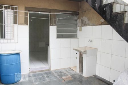 Casa para alugar com 42m², 1 quarto e sem vagaÁrea de Serviço