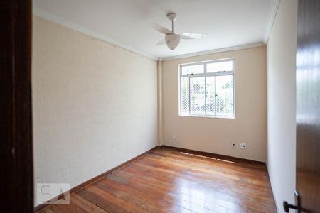 Apartamento à venda com 180m², 4 quartos e 2 vagasQuarto 2