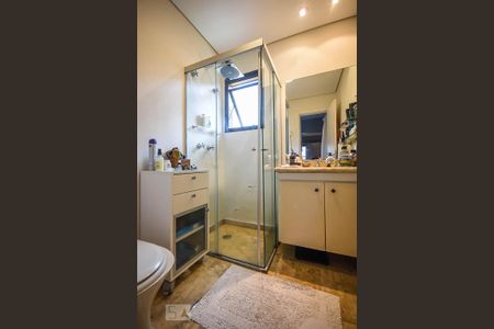 Apartamento para alugar com 240m², 4 quartos e 4 vagasBanheiro 2 da suíte 3