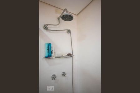 Apartamento para alugar com 240m², 4 quartos e 4 vagasChuveiro do banheiro da suíte 1 