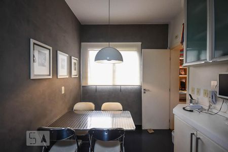 Apartamento para alugar com 240m², 4 quartos e 4 vagasCozinha