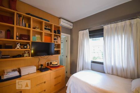 Apartamento para alugar com 240m², 4 quartos e 4 vagasSuíte 1