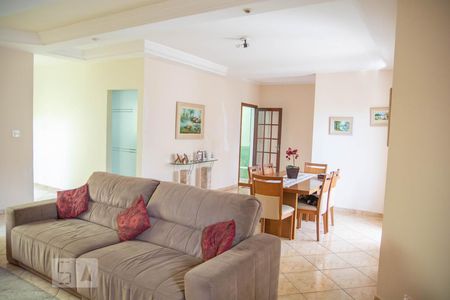 Sala de casa à venda com 3 quartos, 300m² em Loteamento Parque São Martinho, Campinas