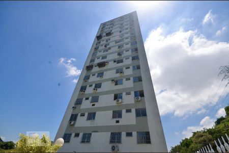 Apartamento para alugar com 96m², 2 quartos e 1 vagaFachada