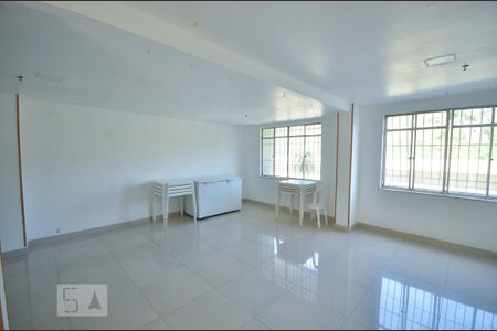 Apartamento para alugar com 96m², 2 quartos e 1 vagaÁrea comum - Salão de festas