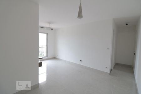 Apartamento para alugar com 68m², 2 quartos e 1 vagaSala 