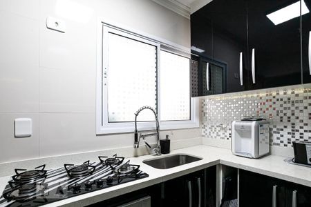 Cozinha de casa de condomínio à venda com 2 quartos, 125m² em Vila Pires, Santo André