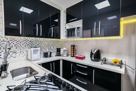 Casa de condomínio à venda com 125m², 2 quartos e 2 vagas Casa de condomínio à venda com 125m², 2 quartos e 2 vagasCozinha