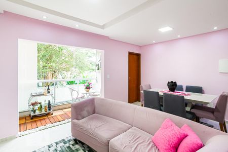 Sala de casa de condomínio à venda com 2 quartos, 125m² em Vila Pires, Santo André