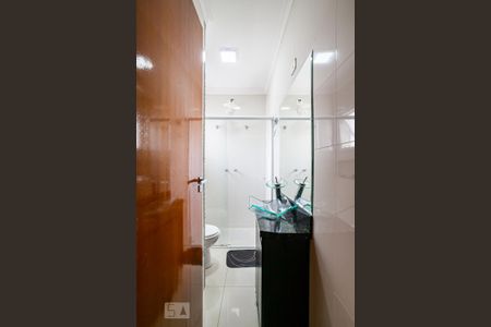 Casa de condomínio à venda com 125m², 2 quartos e 2 vagas Casa de condomínio à venda com 125m², 2 quartos e 2 vagasBanheiro