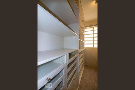 Apartamento à venda com 80m², 2 quartos e 1 vagaCloset da Suíte