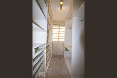 Apartamento à venda com 80m², 2 quartos e 1 vagaCloset da Suíte