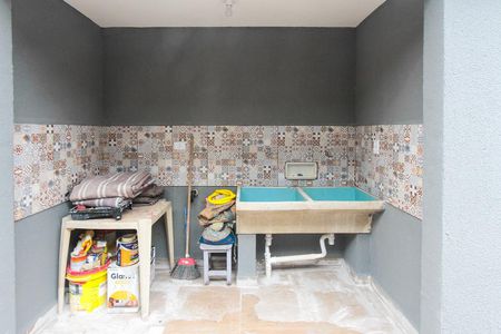 Casa para alugar com 30m², 2 quartos e 1 vagaÁrea de Serviço