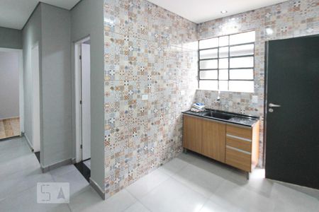 Cozinha de casa para alugar com 2 quartos, 30m² em Chácara Mafalda, São Paulo