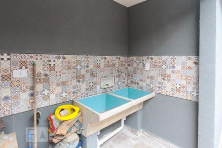 Casa para alugar com 30m², 2 quartos e 1 vagaÁrea de Serviço