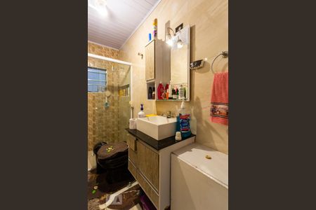 Casa à venda com 125m², 2 quartos e 2 vagas Casa à venda com 125m², 2 quartos e 2 vagasBanheiro