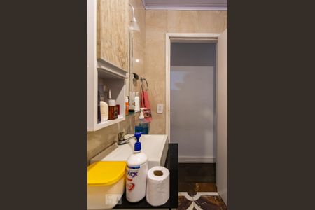 Casa à venda com 125m², 2 quartos e 2 vagas Casa à venda com 125m², 2 quartos e 2 vagasBanheiro