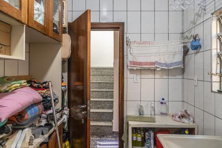 Casa à venda com 240m², 5 quartos e 3 vagasÁrea de Serviço