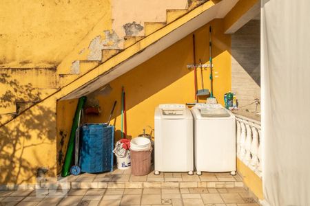 Casa à venda com 240m², 5 quartos e 3 vagasQuintal