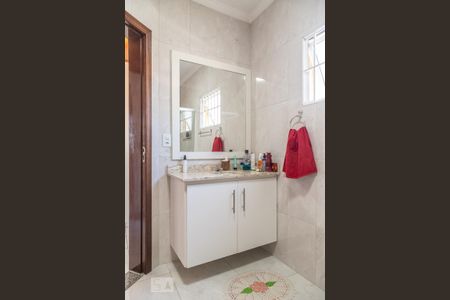 Casa à venda com 240m², 5 quartos e 3 vagasBanheiro