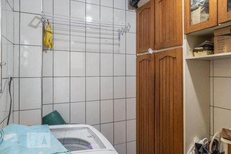 Casa à venda com 240m², 5 quartos e 3 vagasÁrea de Serviço