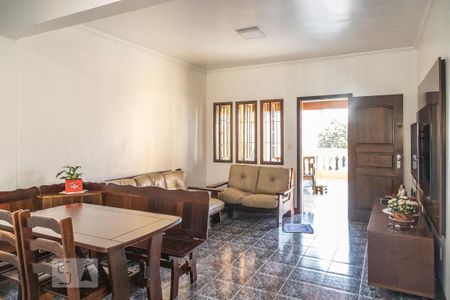 Casa à venda com 240m², 5 quartos e 3 vagasCozinha e sala